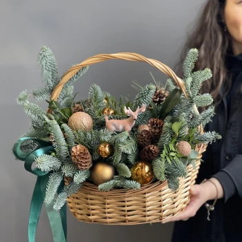 New Year's basket