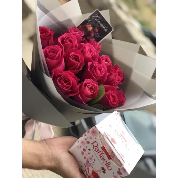 Mono bouquet of pink Dutc